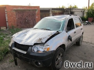 Битый автомобиль Ford Escape